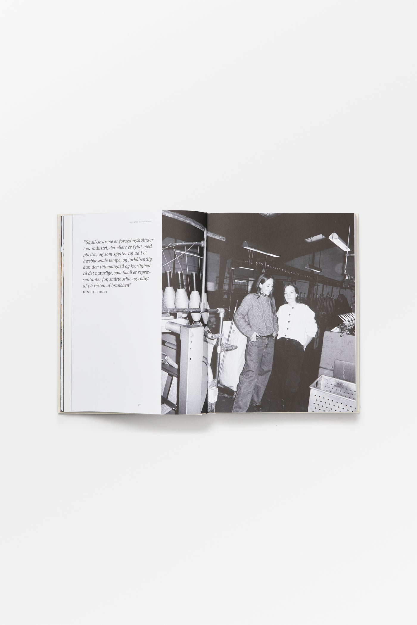 Skall Studio SKALL STRIK, bog Danish Book Danish